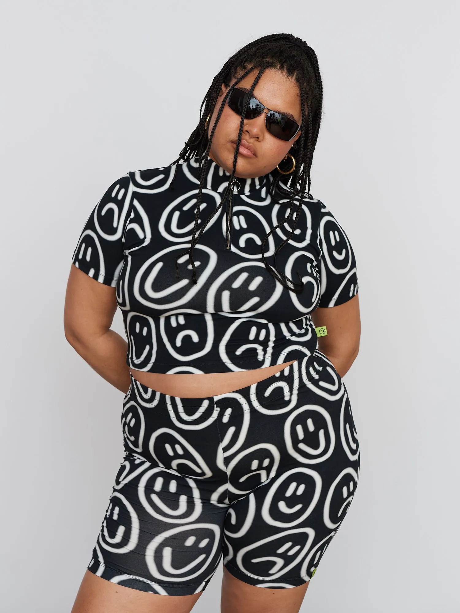 Spray Face Fitted Zip Top
